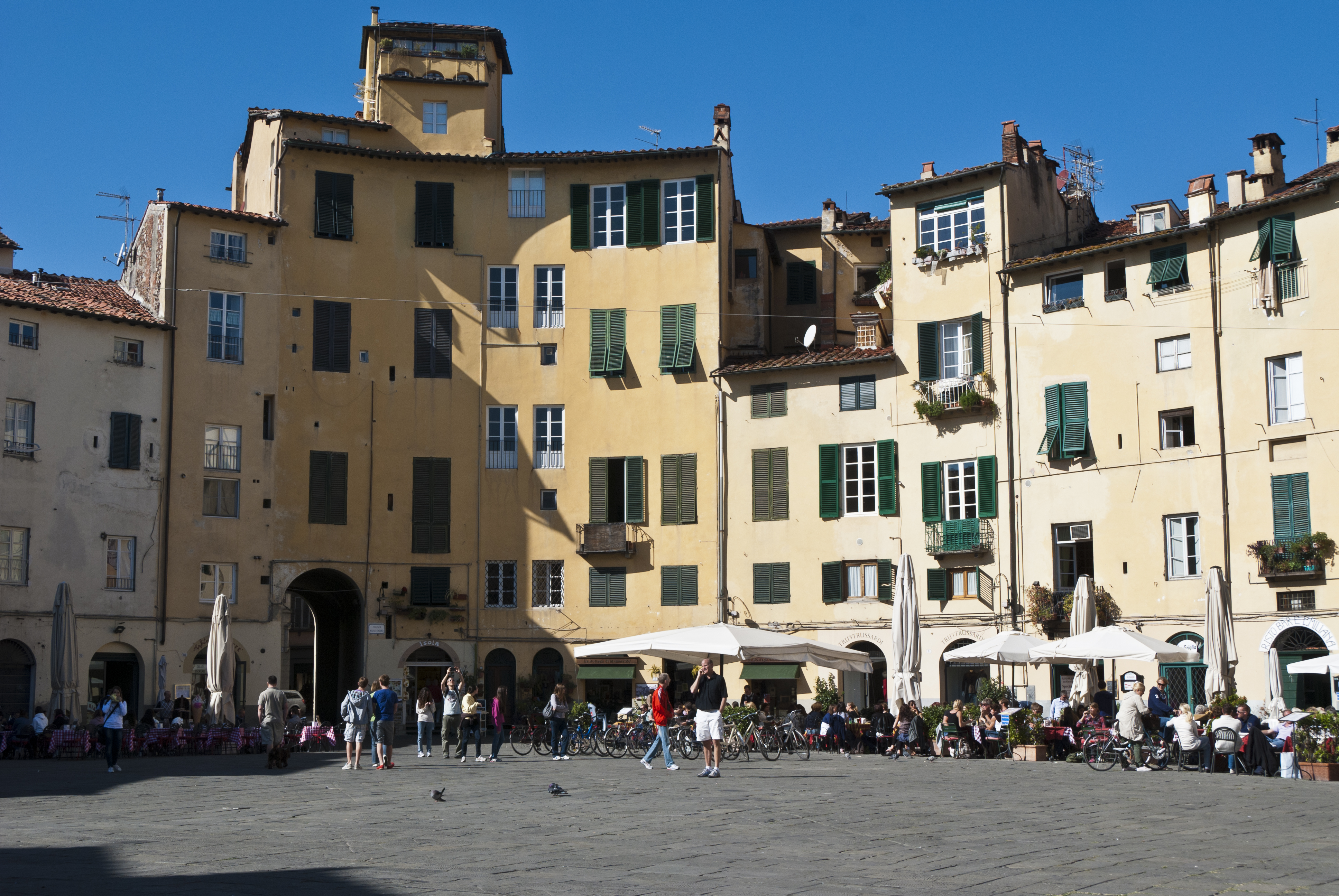 Piazza del Amfitheatro